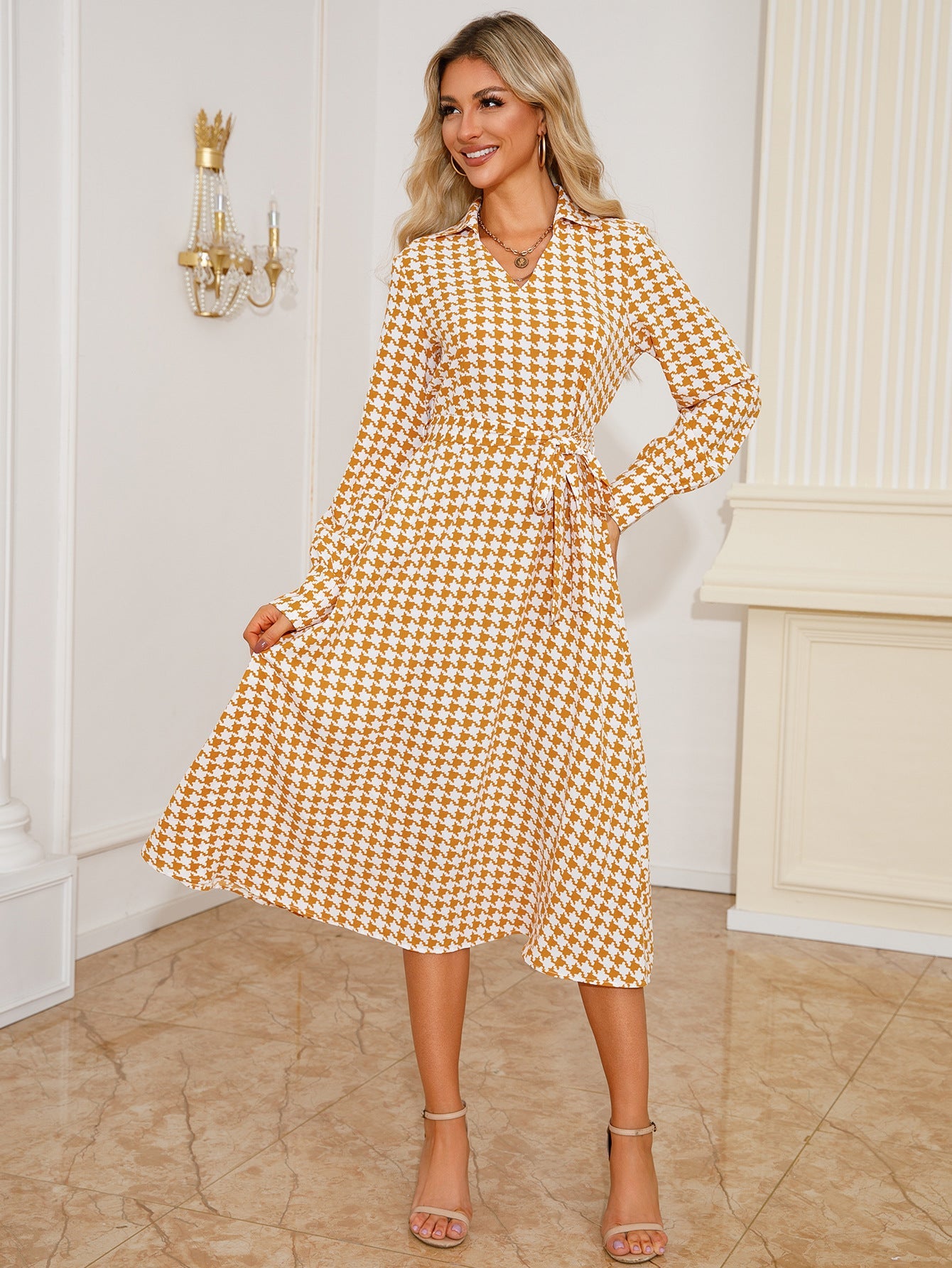 Women’s shirt dress with classic houndstooth pattern and waistline Caliora